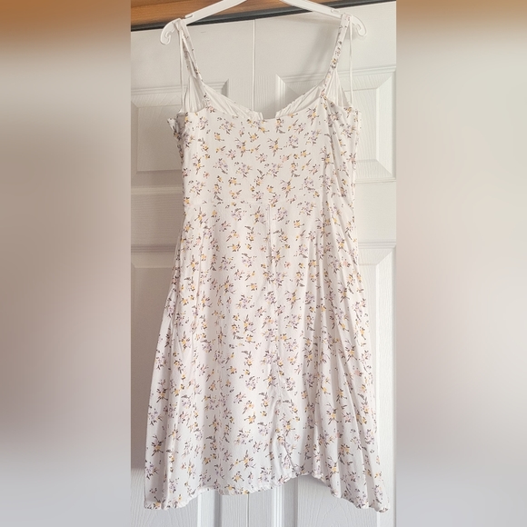 Size small Floral dress - Picture 6 of 6